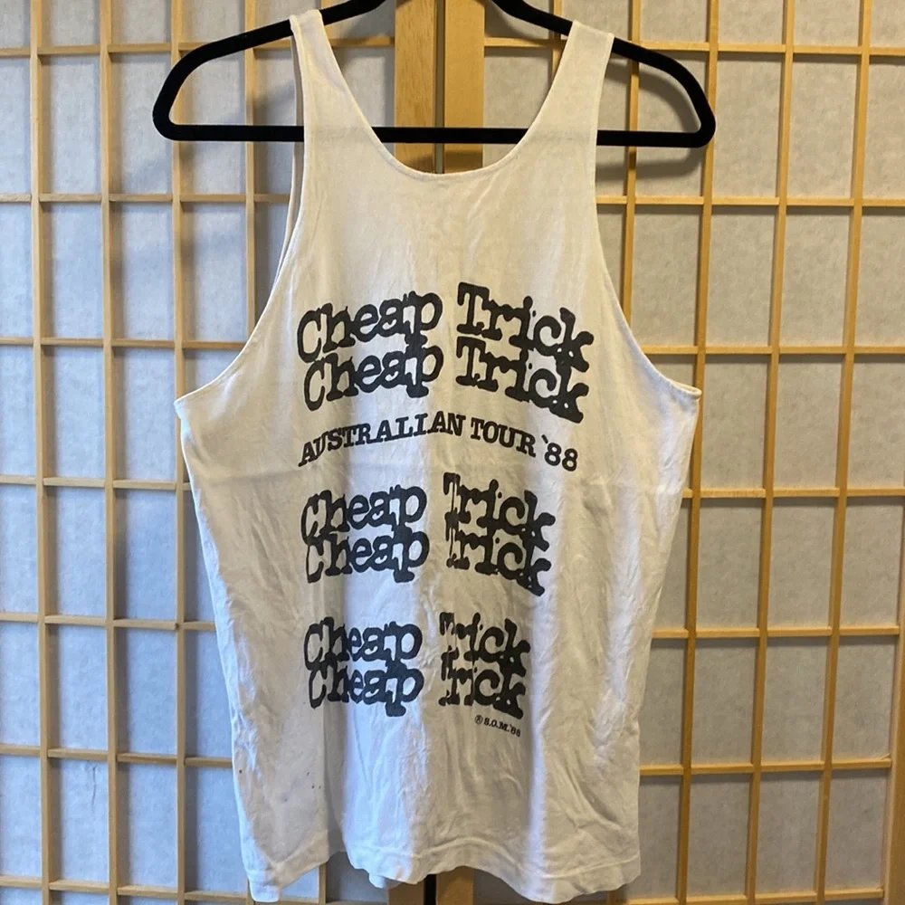 Authentic vintage Cheap Trick tank from 1988 Australian tour - Picture 5 of 12